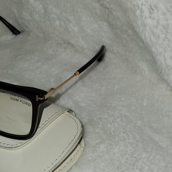 SOLD! TOM FORD TF5824 - Black Eyeglasses with Magnetic Clip-on Sunglasses - Picture 8 of 16